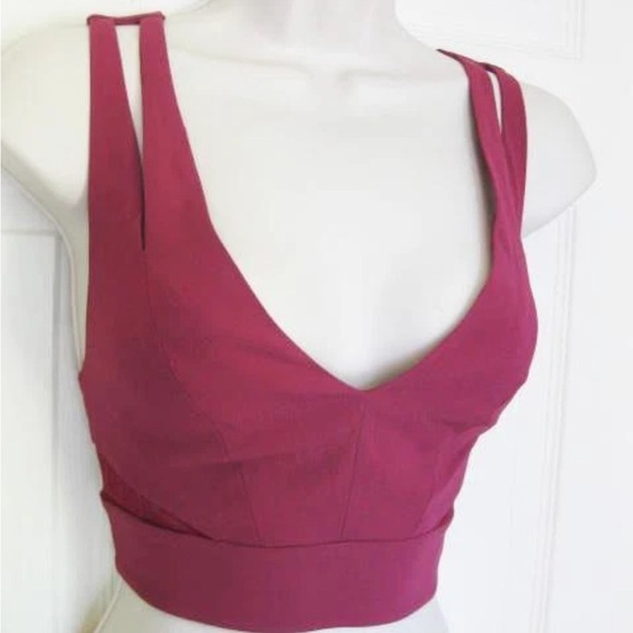 BEBE DIAMOND MESH INSERT TOP CROPPED CROP TOP - Picture 6 of 12